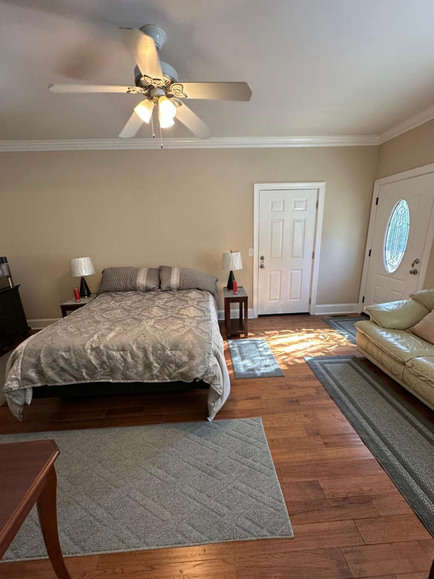 Moorefield Suites Greensboro East McLeansville Exterior photo